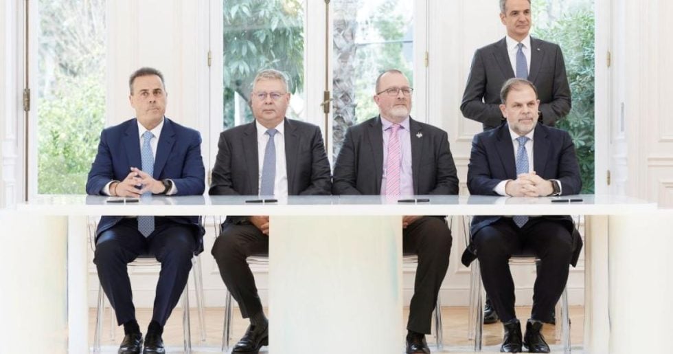 Η HELLENiQ ENERGY και η Chevron υπογράφουν Συμβάσεις με το Ελληνικό Δημόσιο